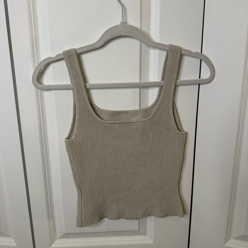 Babaton Ribbed Tank - Picture 4 of 4